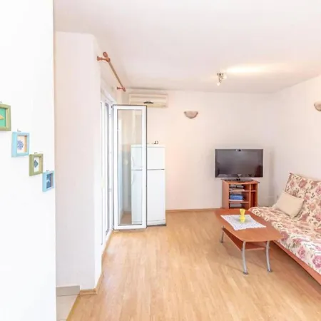 Apartment One Bedroom With Balcony